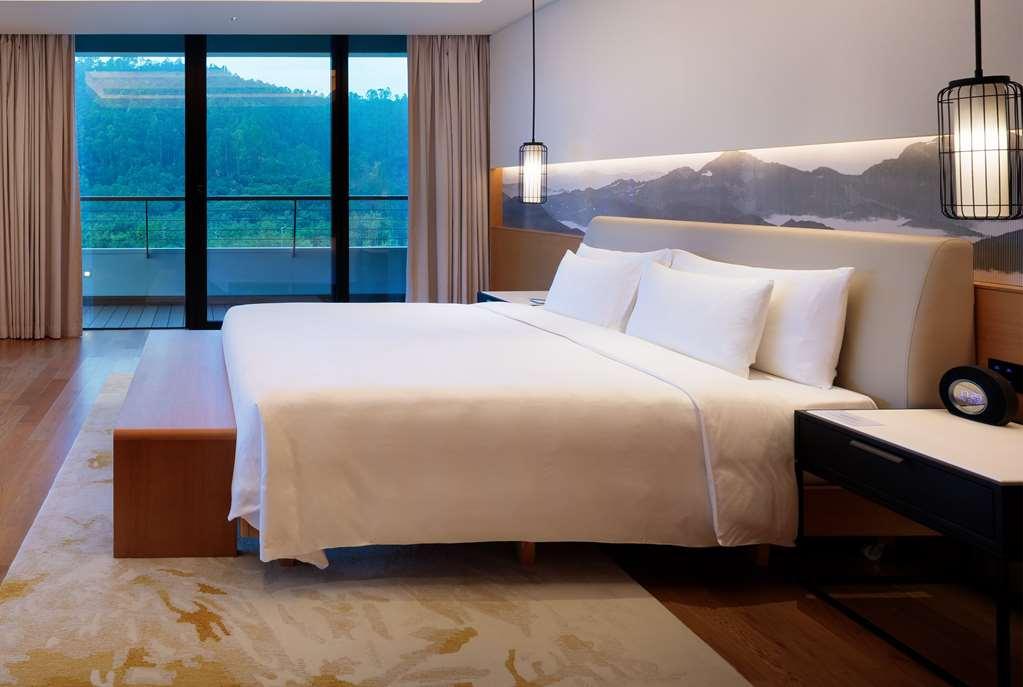แอลเอ็น การ์เดน โฮเต็ล หนานซา กวางโจว Hotel ห้อง รูปภาพ
